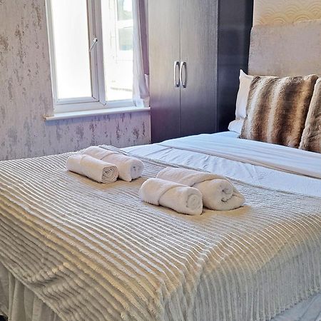 Spacious Room ลอนดอน ภายนอก รูปภาพ