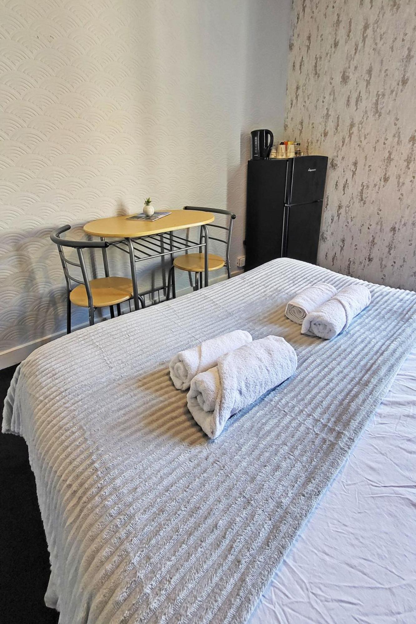 Spacious Room ลอนดอน ภายนอก รูปภาพ